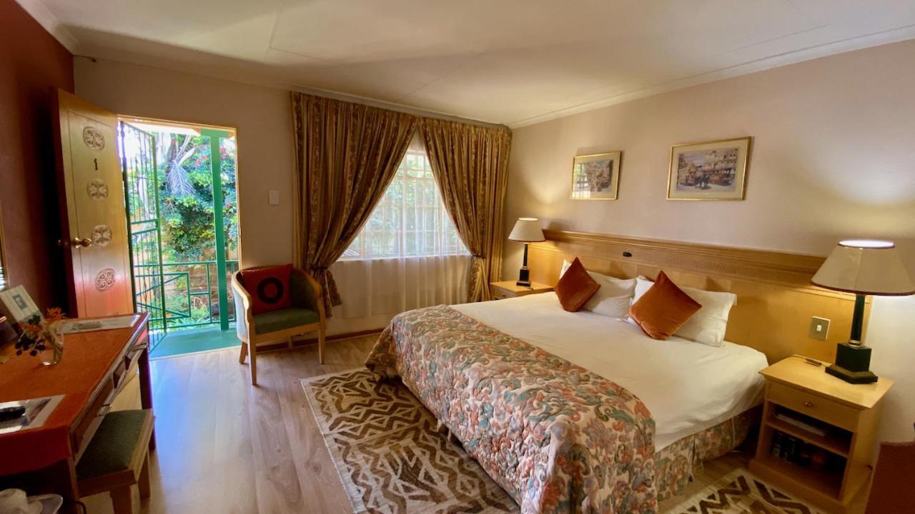 Shamrock Arms Guest Lodge Waterval Boven Exterior photo
