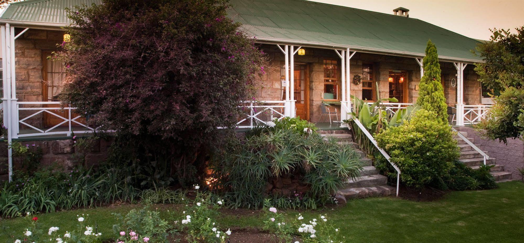 Shamrock Arms Guest Lodge Waterval Boven Exterior photo